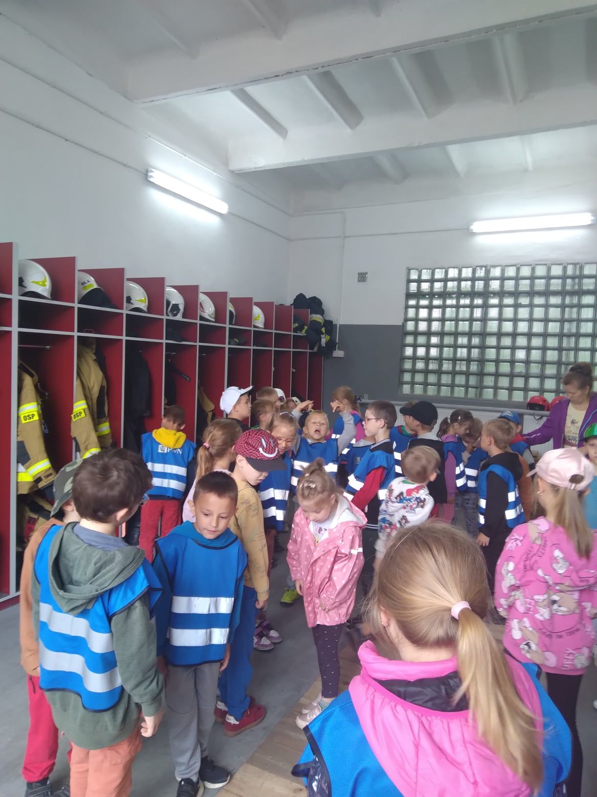Galeria zdjęć: Przedszkolaki w remizie strażackiej