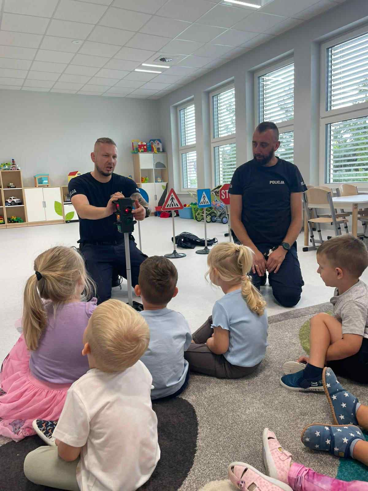 Zdjęcie: Spotkanie z Policjantami