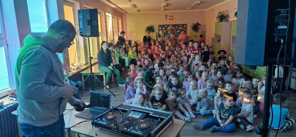 Zdjęcie: Andrzejkowa dyskoteka dla przedszkolaków