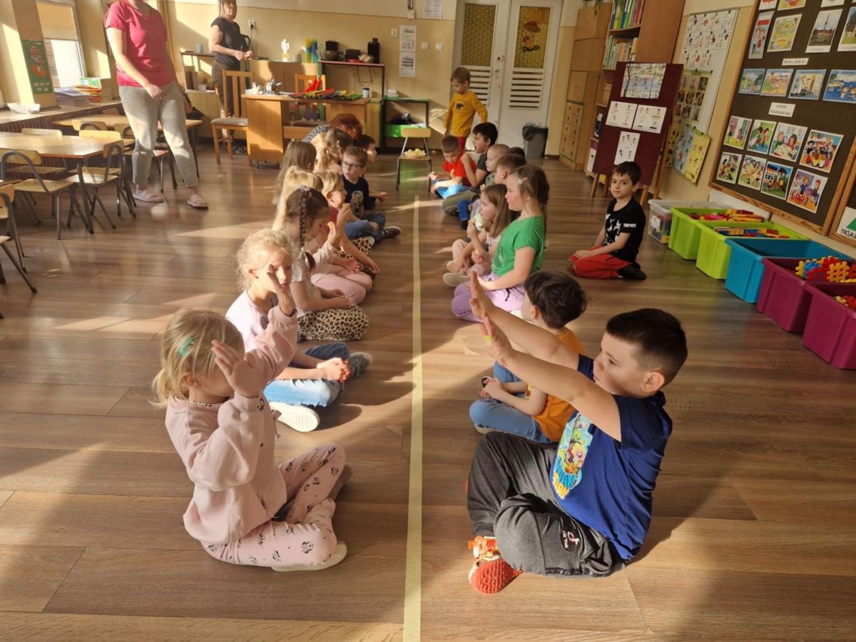 Zdjęcie: Muchomorki- kinestematyka