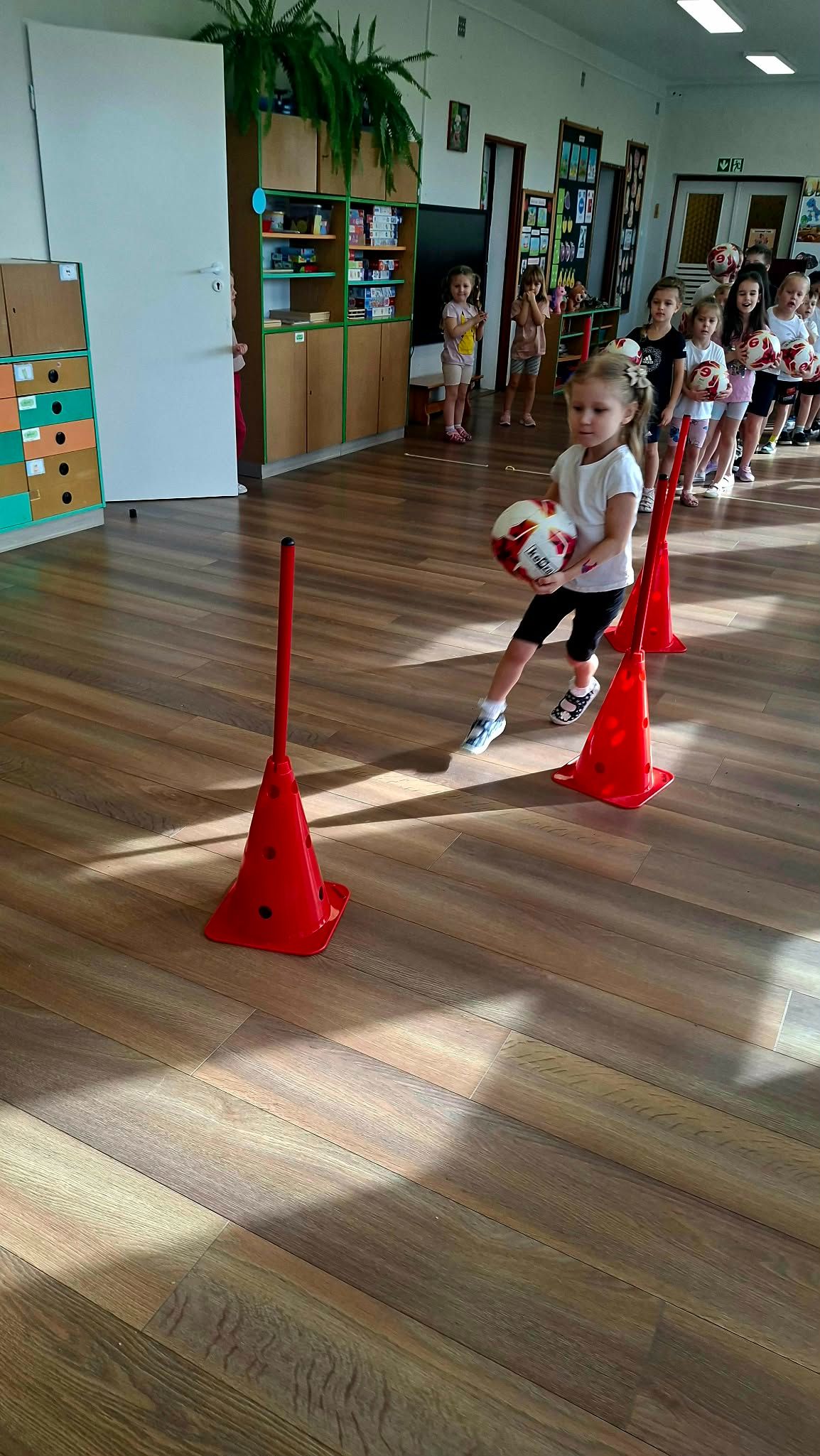 Zdjęcie: Aktywnie i zdrowo na sportowo- Jeżyki i Zuchy