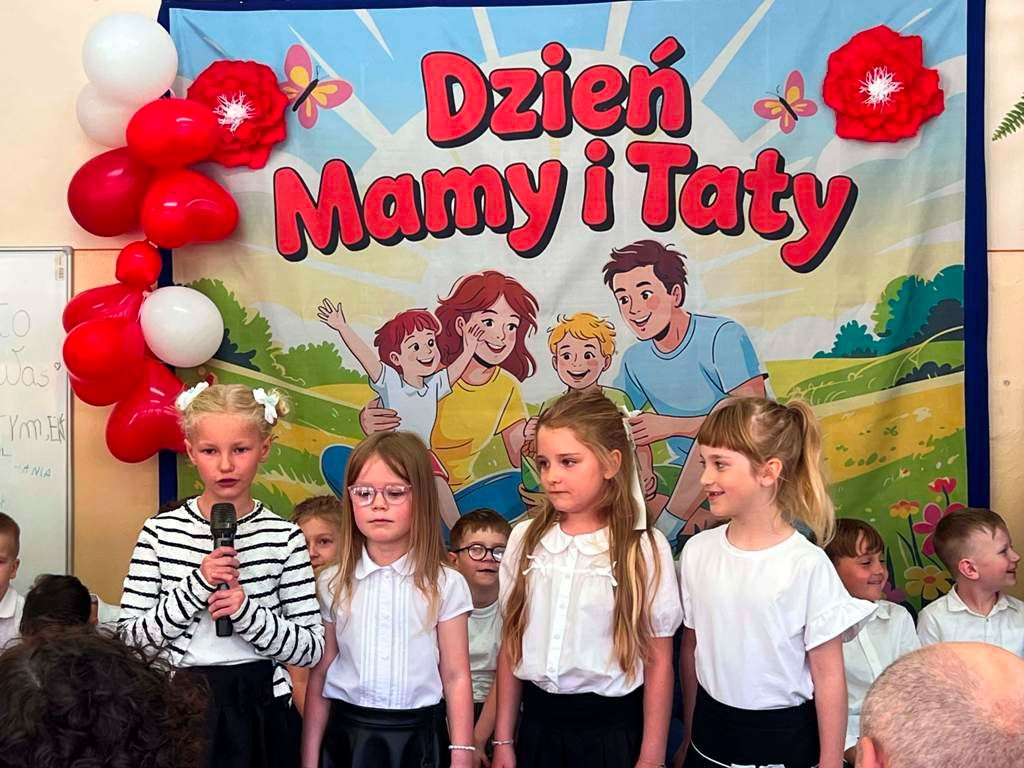 Galeria zdjęć: Święto Rodziców w grupie Muchomorki